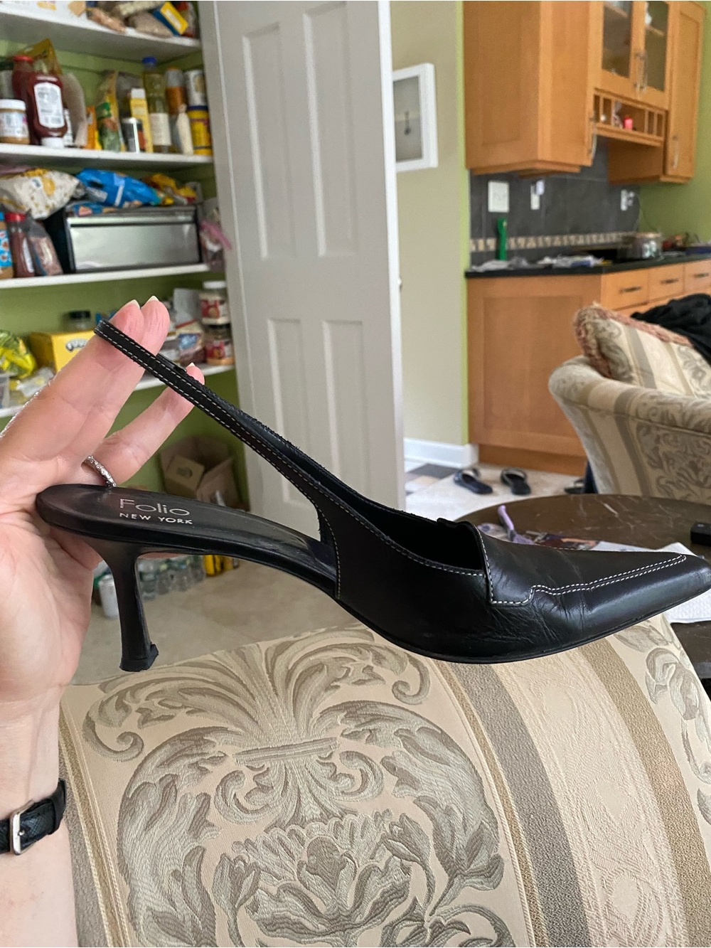 Black Slingback Pointed-Toe Kitten Heel Folio New York size 10